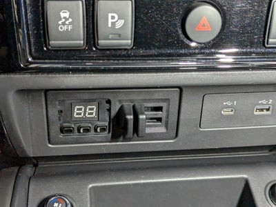 2023 Nissan Titan Platinum Reserve