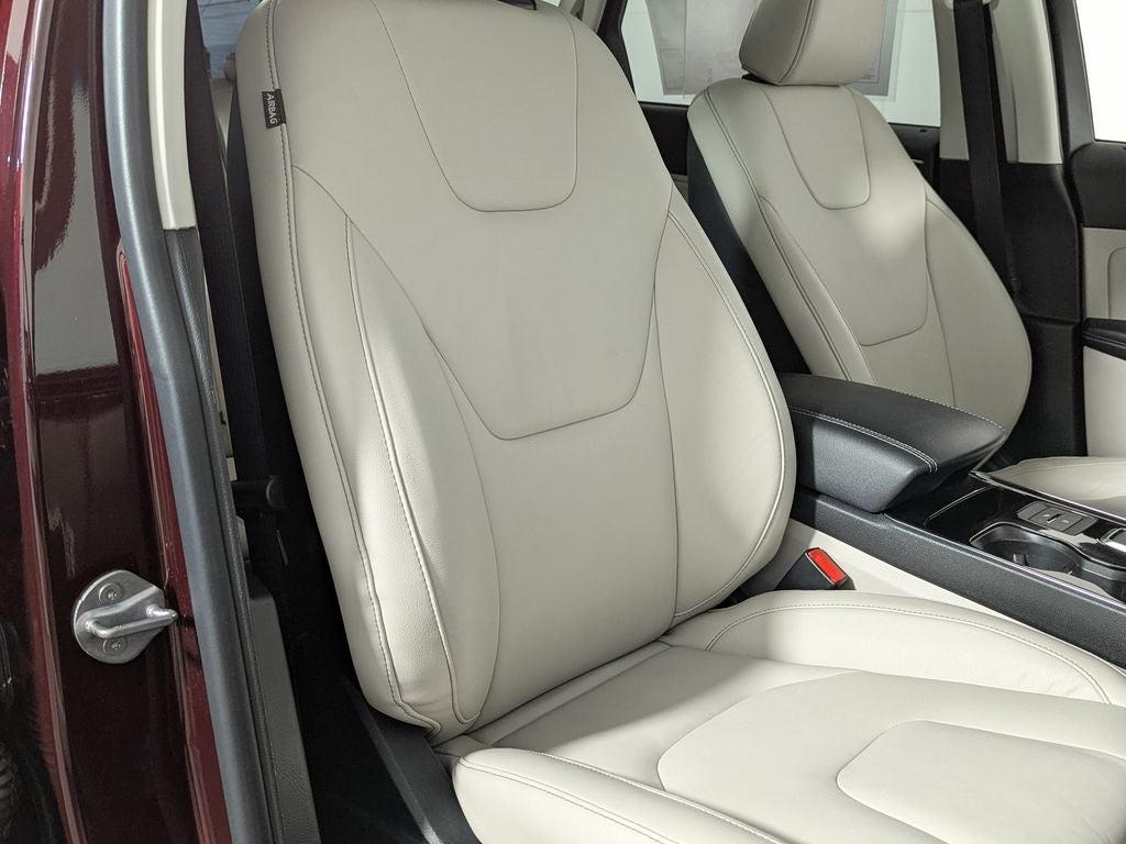 2020 Ford Edge Titanium