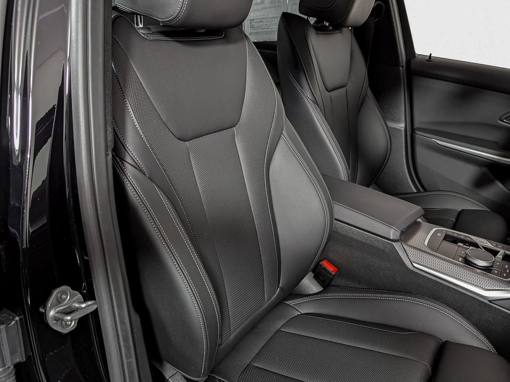 2025 BMW 330i xDrive 330i xDrive