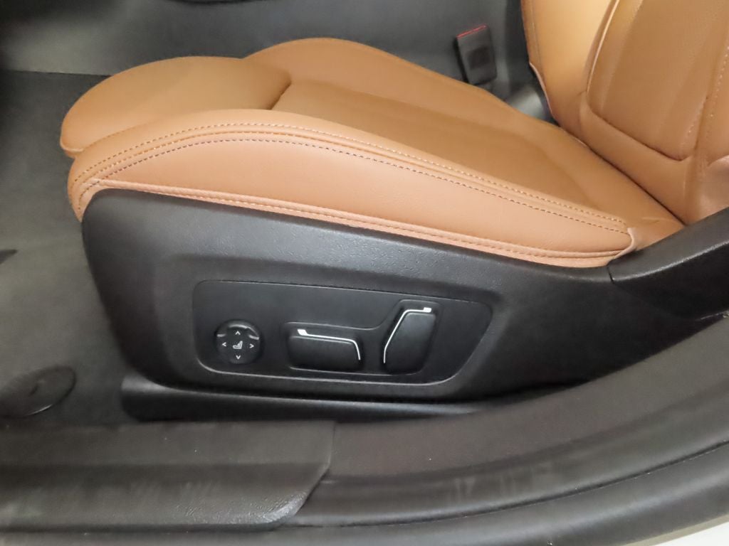 2025 BMW 330i 330i xDrive