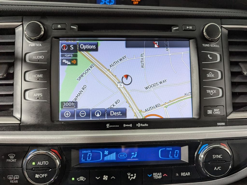 2019 Toyota Highlander SE