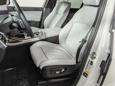 2023 BMW X7 xDrive40i