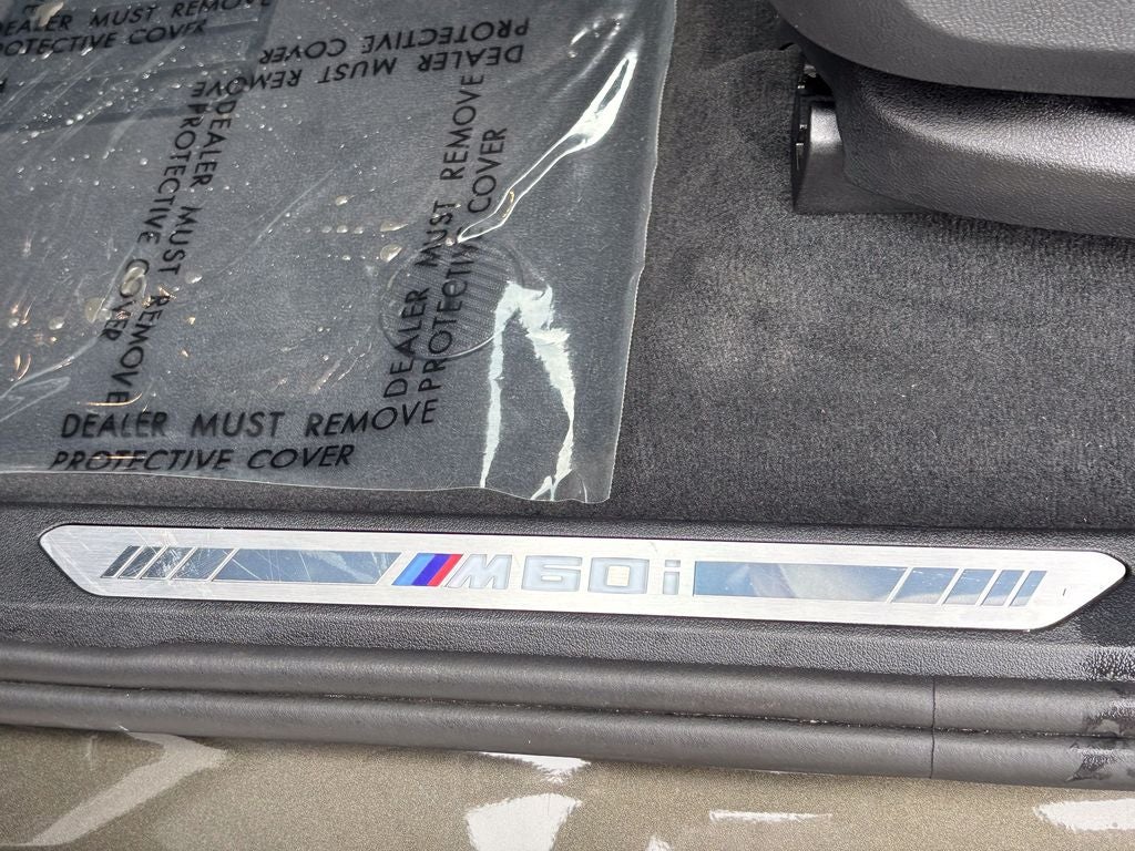 2025 BMW X5 M60i