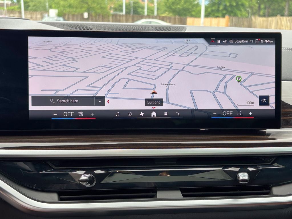 2025 BMW X5 M60i