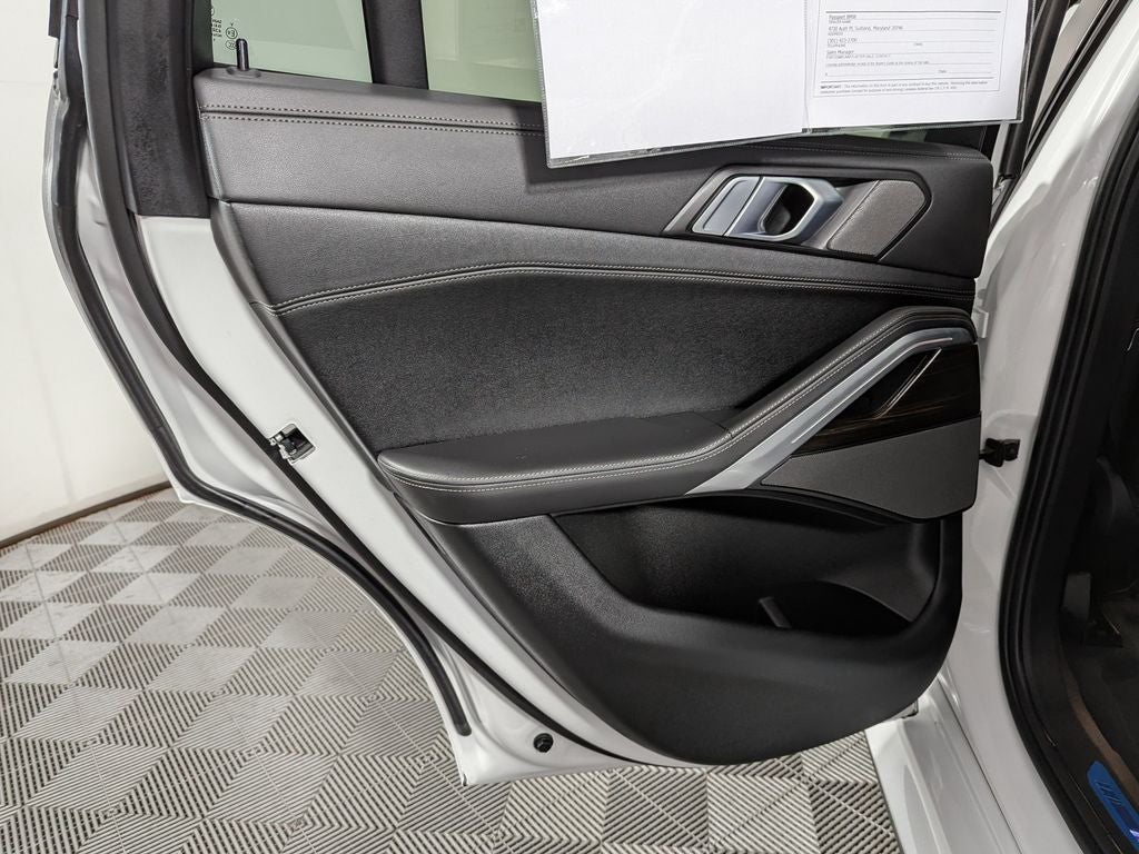 2024 BMW X6 xDrive40i