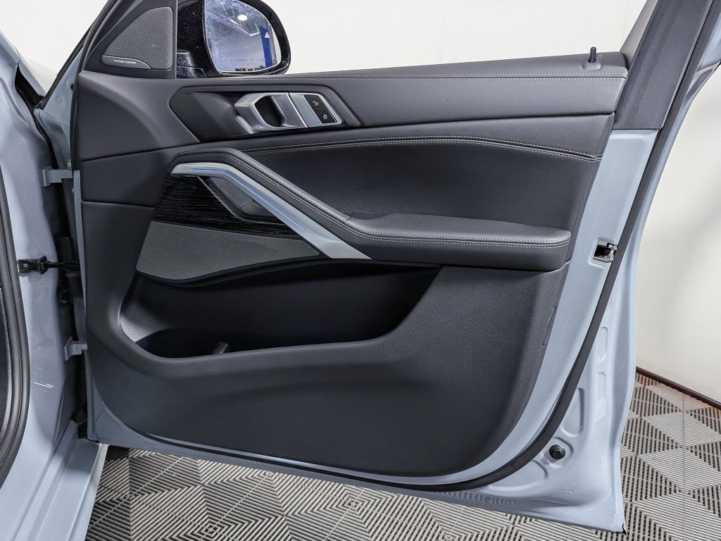 2024 BMW X6 xDrive40i