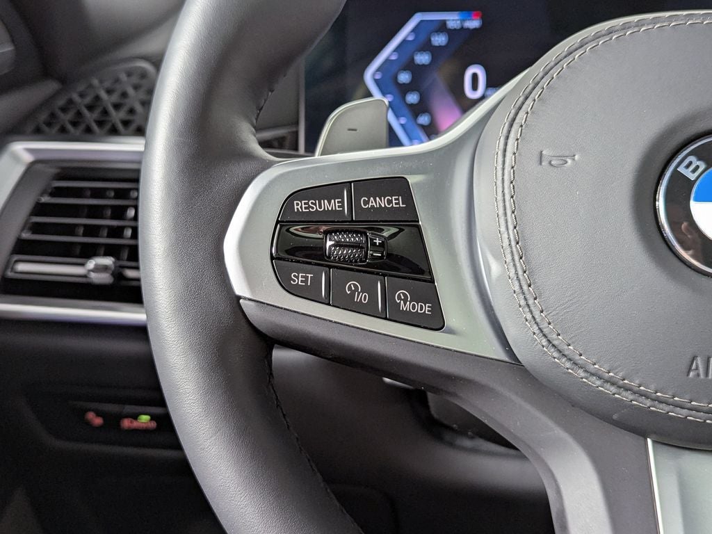 2025 BMW X6 xDrive40i