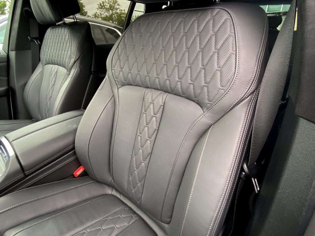 2026 BMW X7 ALPINA XB7
