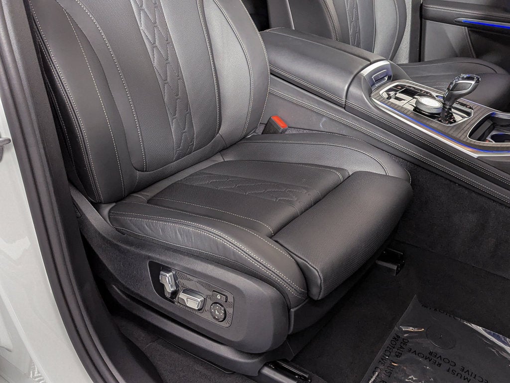 2026 BMW X7 ALPINA XB7