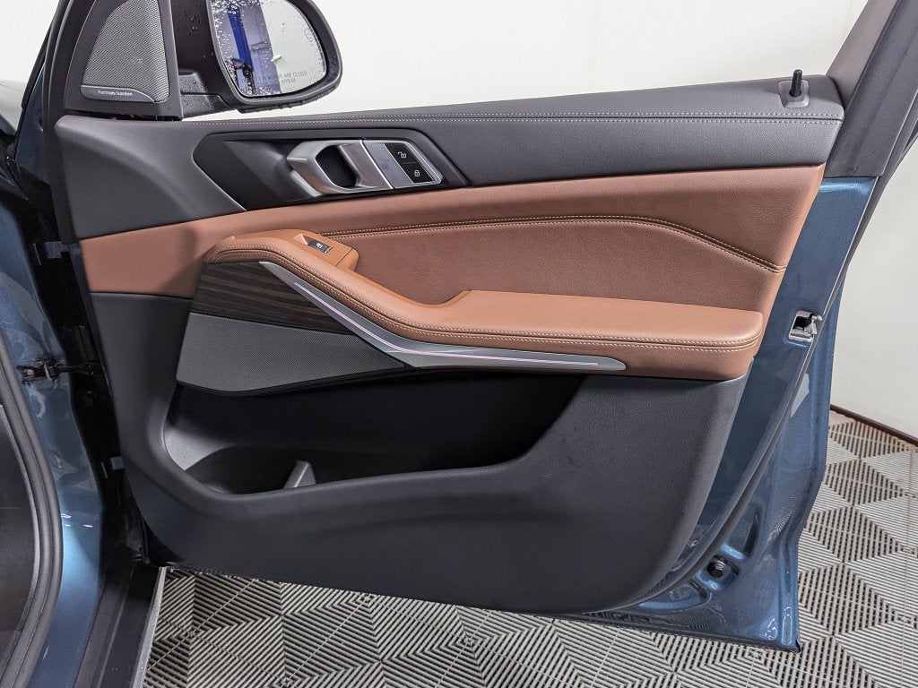 2025 BMW X5 xDrive50e