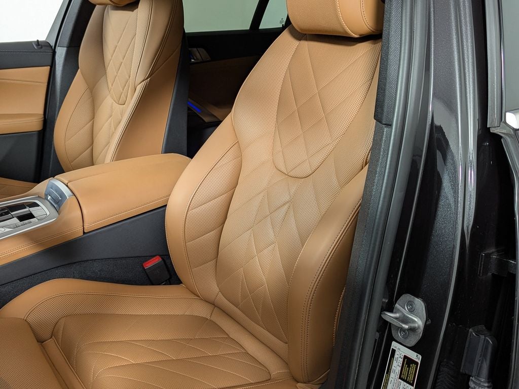 2023 BMW X6 xDrive40i