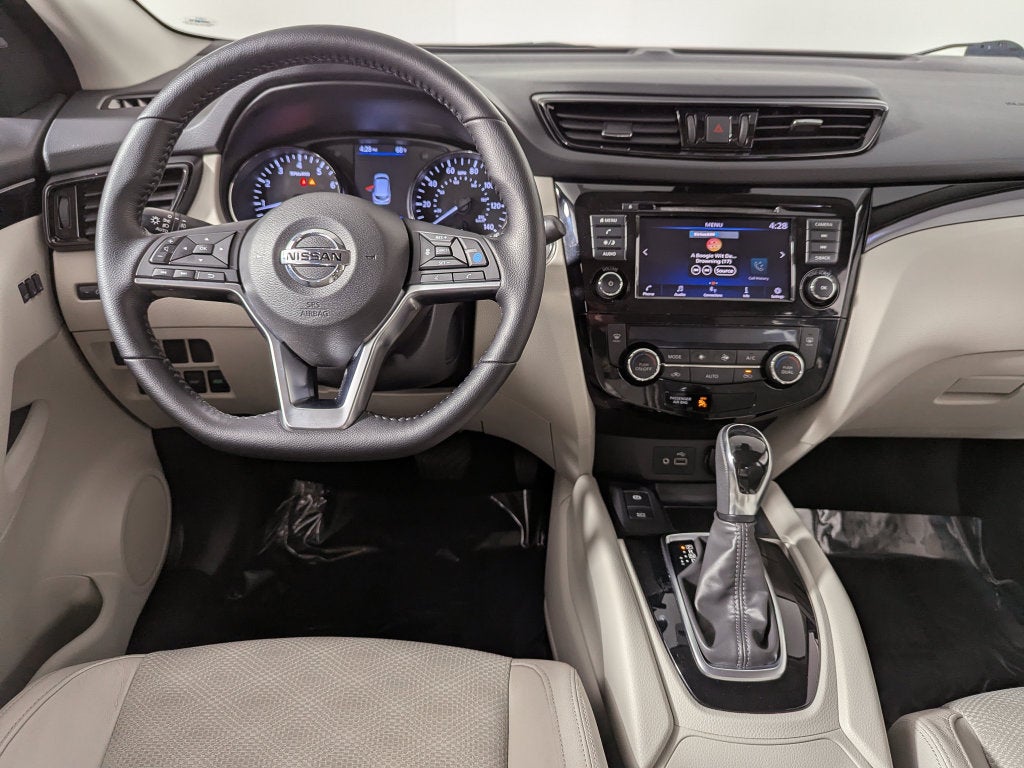2022 Nissan Rogue Sport SV