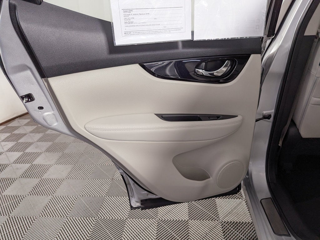 2022 Nissan Rogue Sport SV