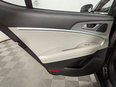 2022 Genesis G70 2.0T