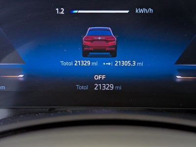 2025 BMW iX xDrive50