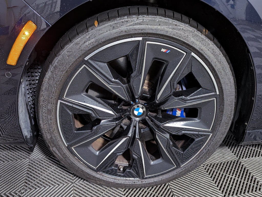 2023 BMW 740i 740i