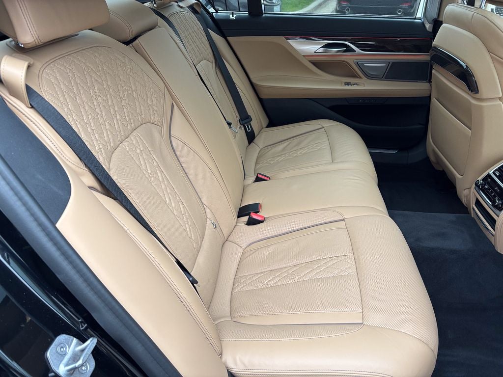 2022 BMW 7 Series 750i xDrive