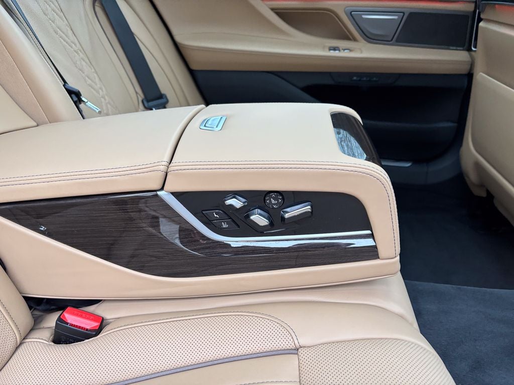 2022 BMW 7 Series 750i xDrive