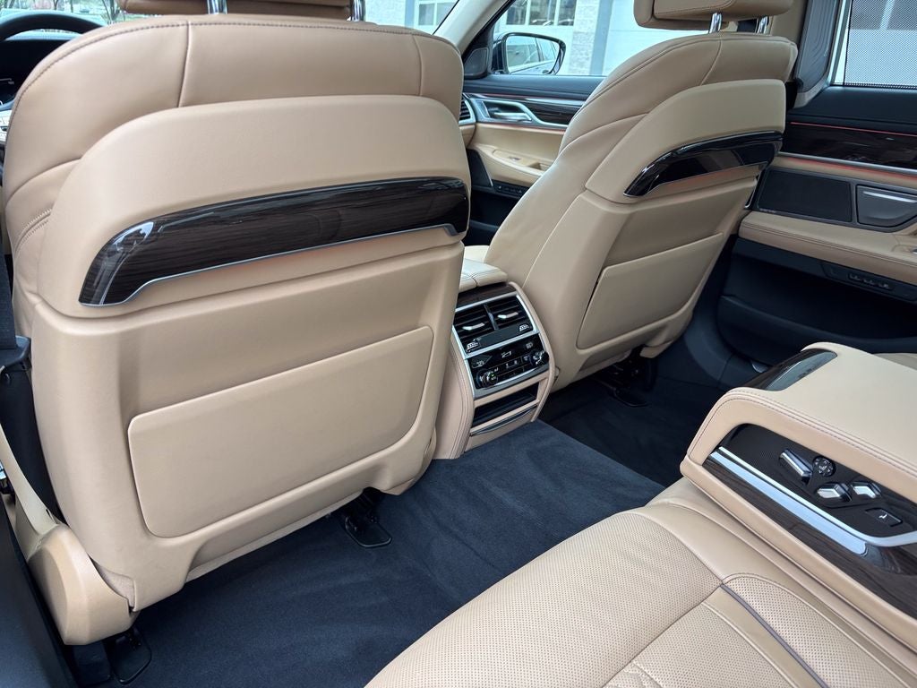 2022 BMW 7 Series 750i xDrive