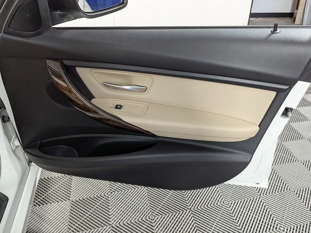 2018 BMW 320i 320i