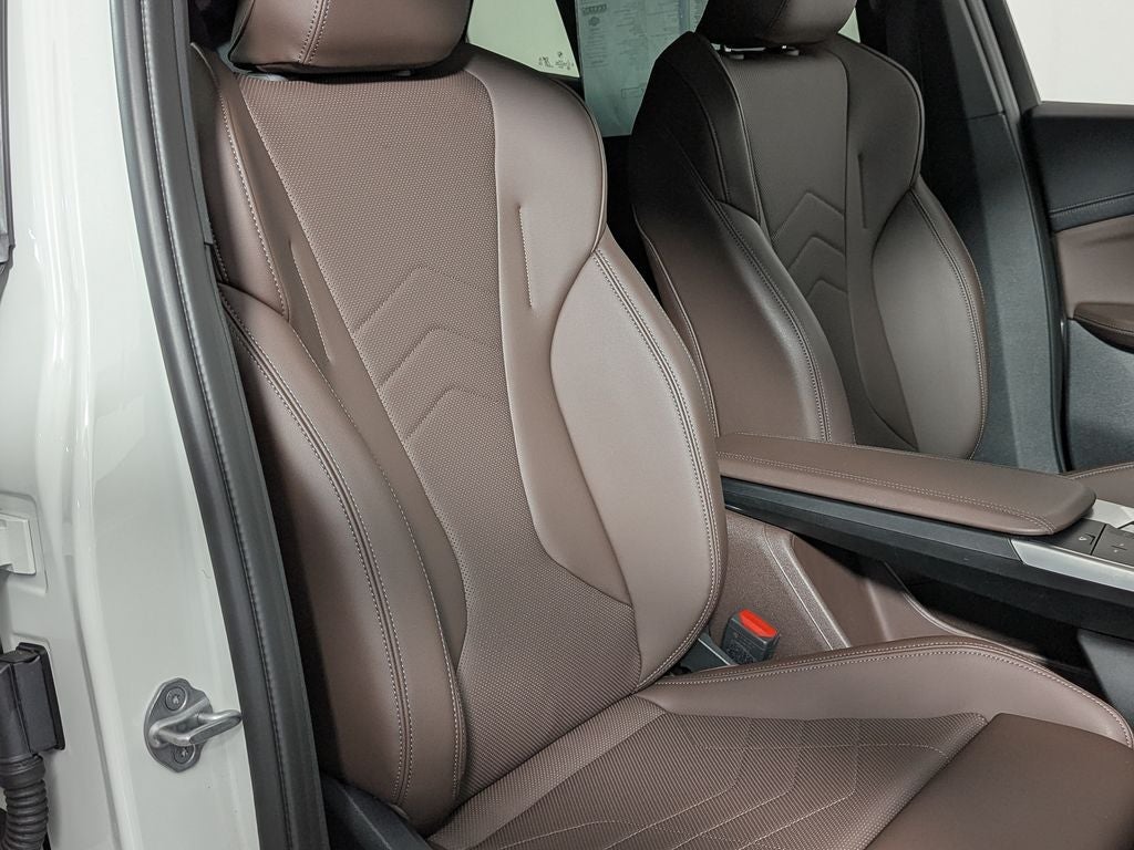 2025 BMW X2 xDrive28i