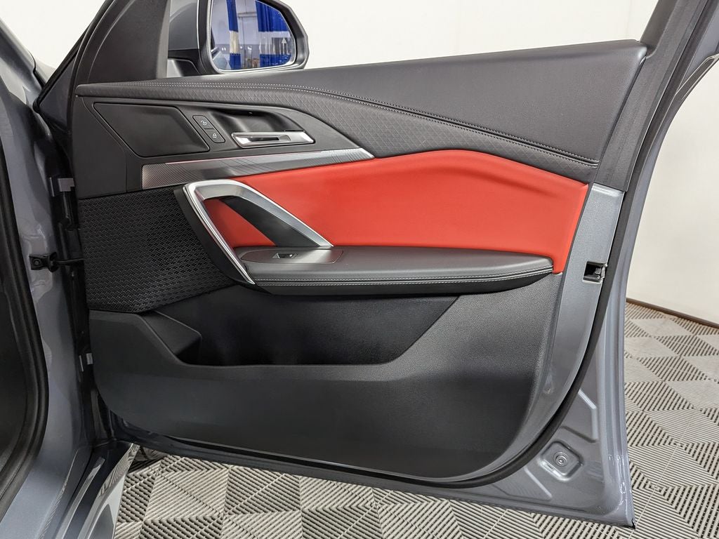 2025 BMW X2 xDrive28i