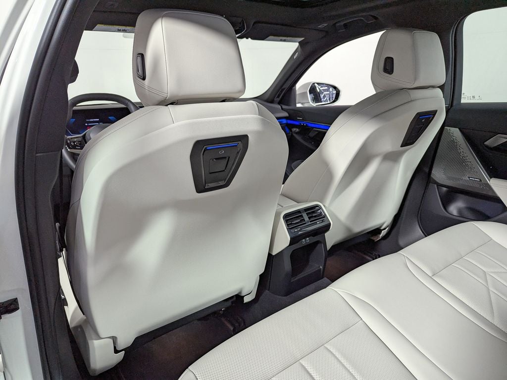2025 BMW i5 xDrive40 xDrive40