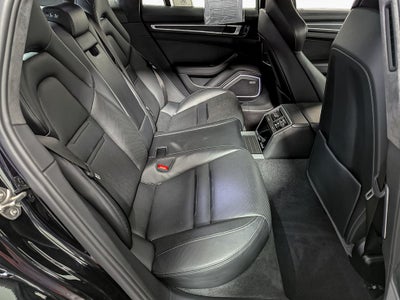 2021 Porsche Panamera GTS