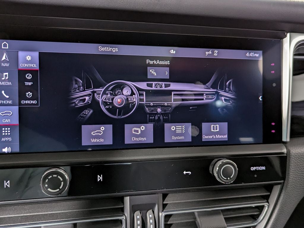 2025 Porsche Macan Base