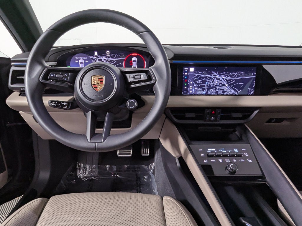 2025 Porsche Macan Electric 4