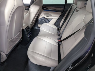 2025 Porsche Macan Electric 4