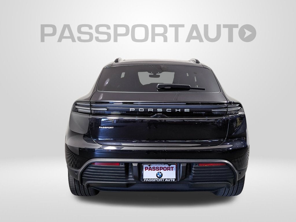2025 Porsche Macan Electric 4