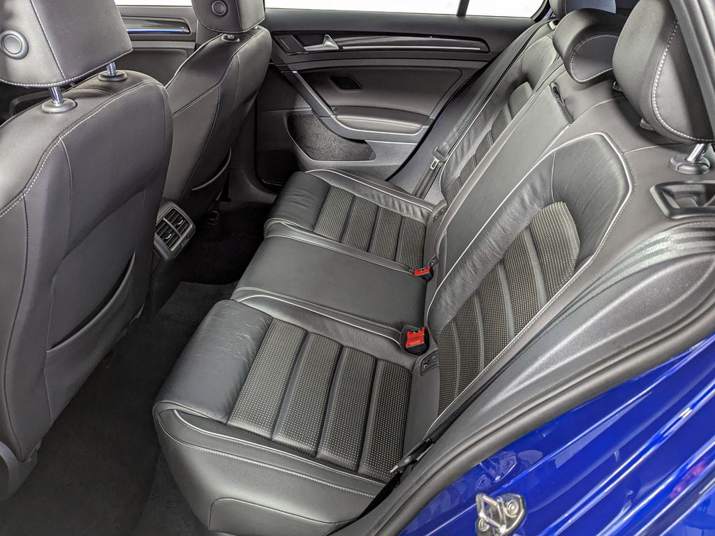 2018 Volkswagen Golf R DCC & Navigation 4Motion