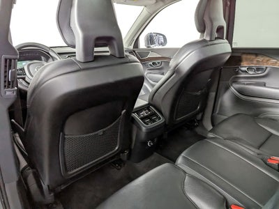 2016 Volvo XC90 T6 Momentum