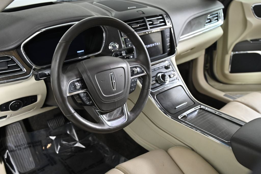 2017 Lincoln Continental Base