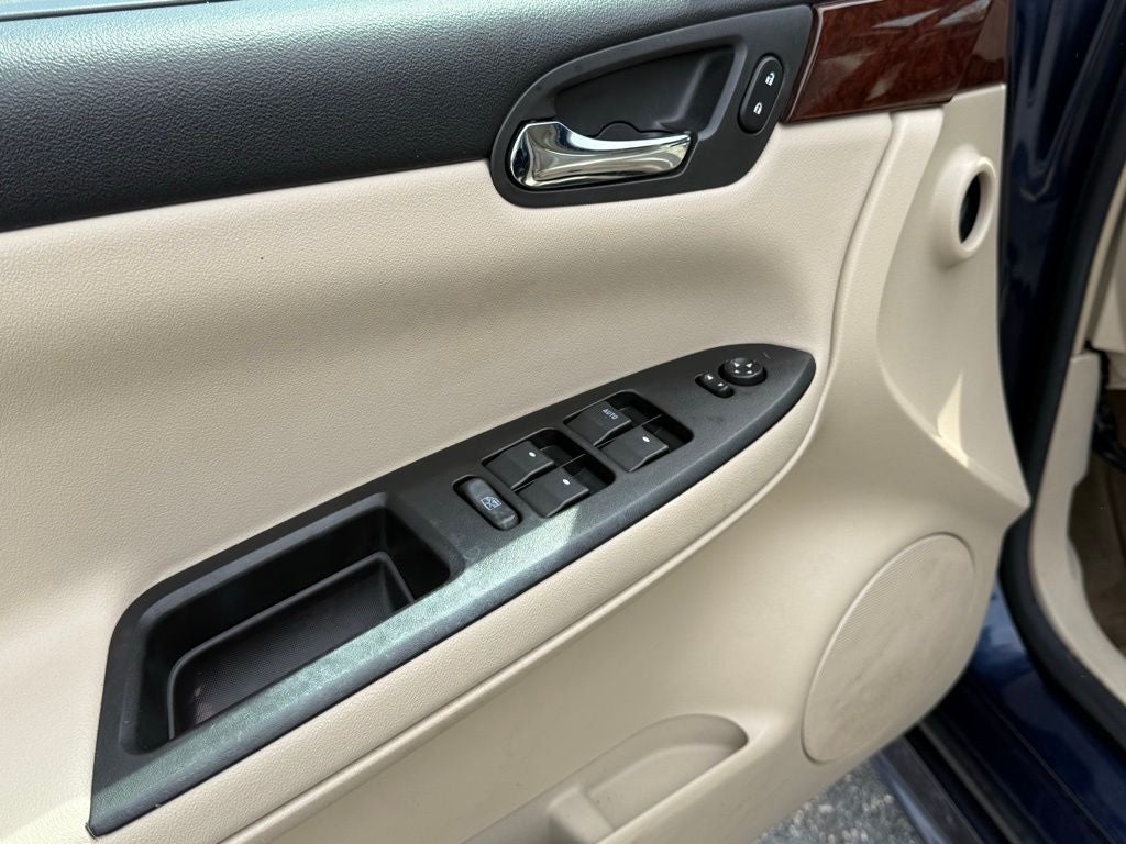 2010 Chevrolet Impala Base