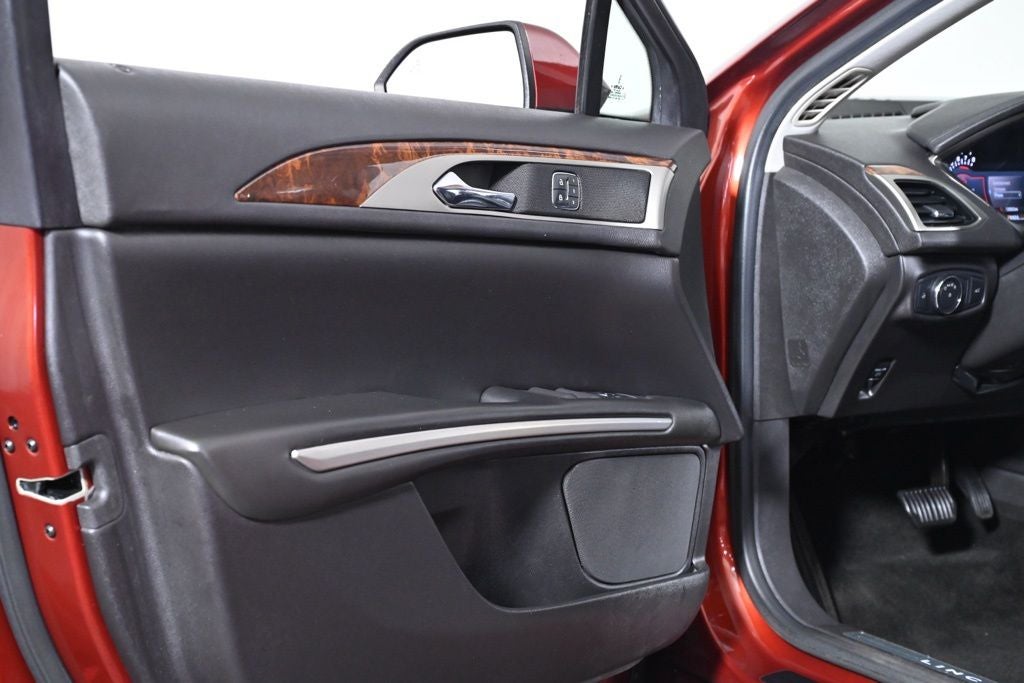 2014 Lincoln MKZ Base