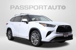 2022 Toyota Highlander Hybrid Platinum