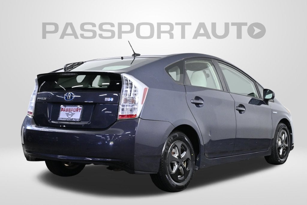 2010 Toyota Prius III