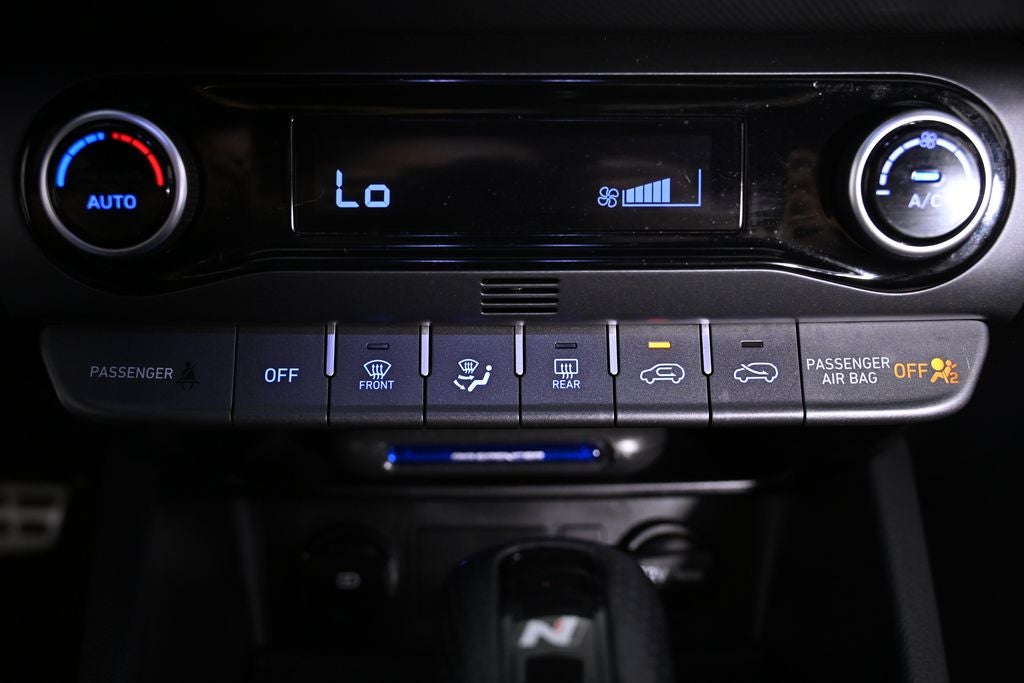 2022 Hyundai Kona Base