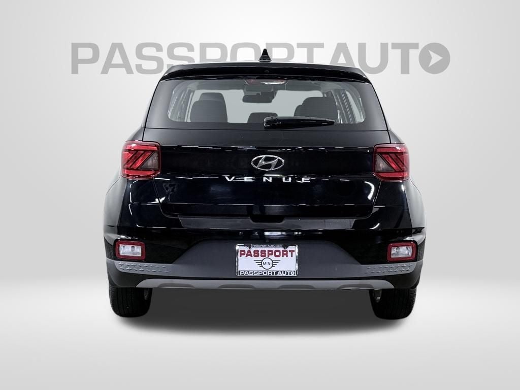 2022 Hyundai Venue SE