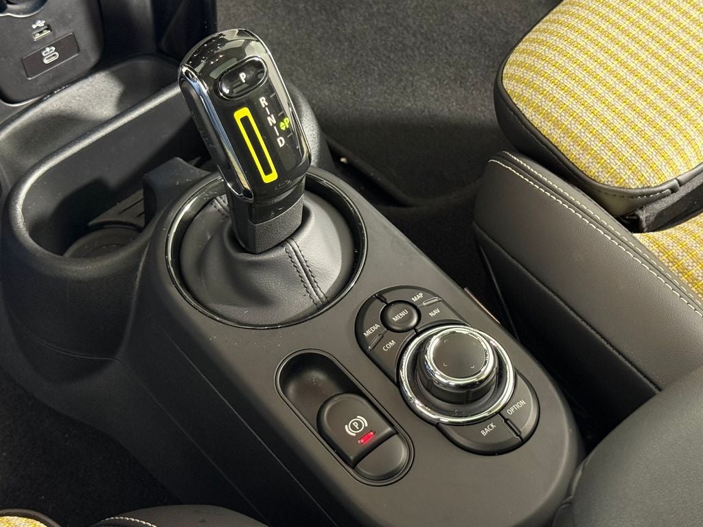 2024 MINI Cooper SE Electric Cooper SE