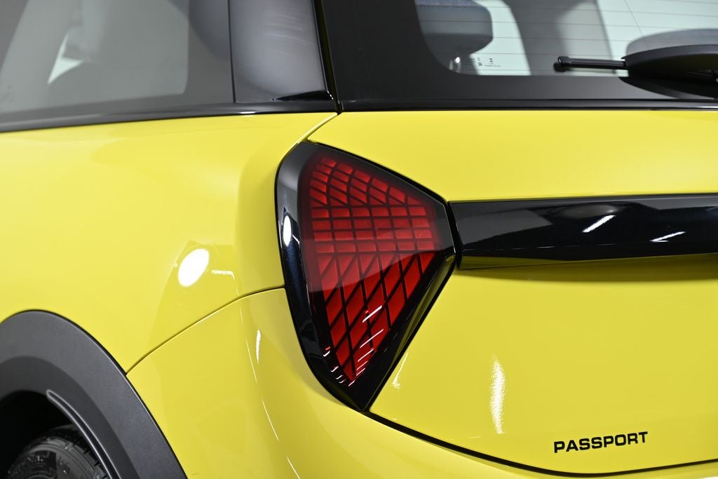 2025 MINI HARDTOP 2 DOOR Cooper