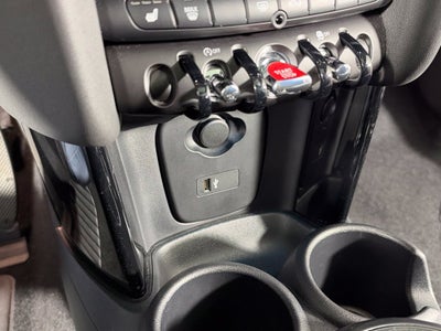 2024 MINI HARDTOP 2 DOOR Base