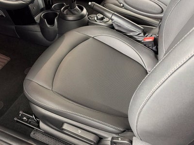 2024 MINI HARDTOP 2 DOOR Base