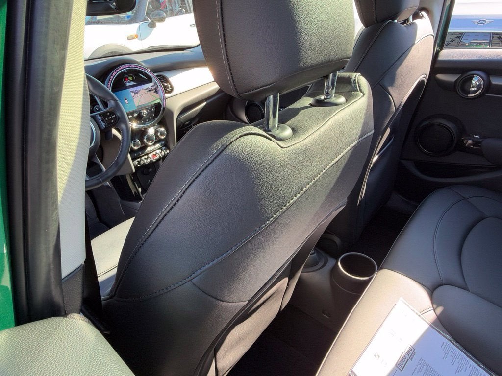 2024 MINI HARDTOP 4 DOOR Base