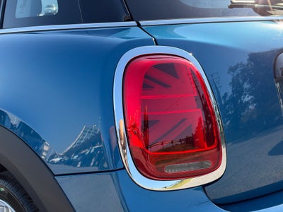 2024 MINI HARDTOP 4 DOOR Base