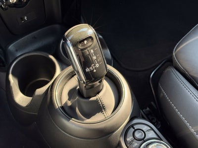 2024 MINI HARDTOP 4 DOOR Base