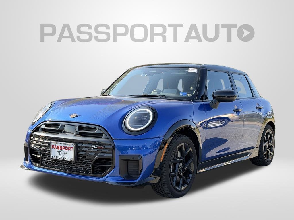 2025 MINI HARDTOP 4 DOOR Base