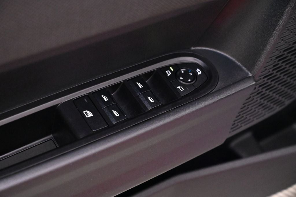 2025 MINI 4 Door Cooper S Iconic JCW Style